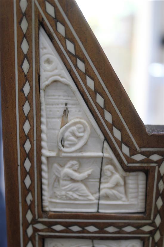 An early 20th century hardwood folding triptych, 14.5in.